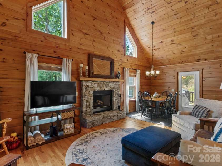 72 Cottontail Trail, Maggie Valley, NC 28751.  MLS# CAR4424527, YatesRealty ID 51292. 