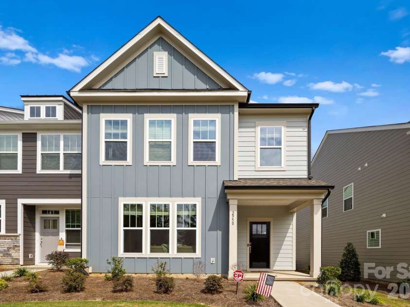2950 Clyde Drive, Charlotte, NC 28208.  MLS# CAR4422421, YatesRealty ID 51293. 