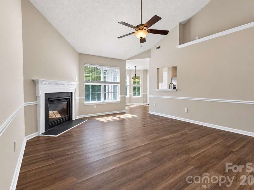 12704 Cumberland Crest Drive, Huntersville, NC 28078.  MLS# CAR4419361, YatesRealty ID 51298. 