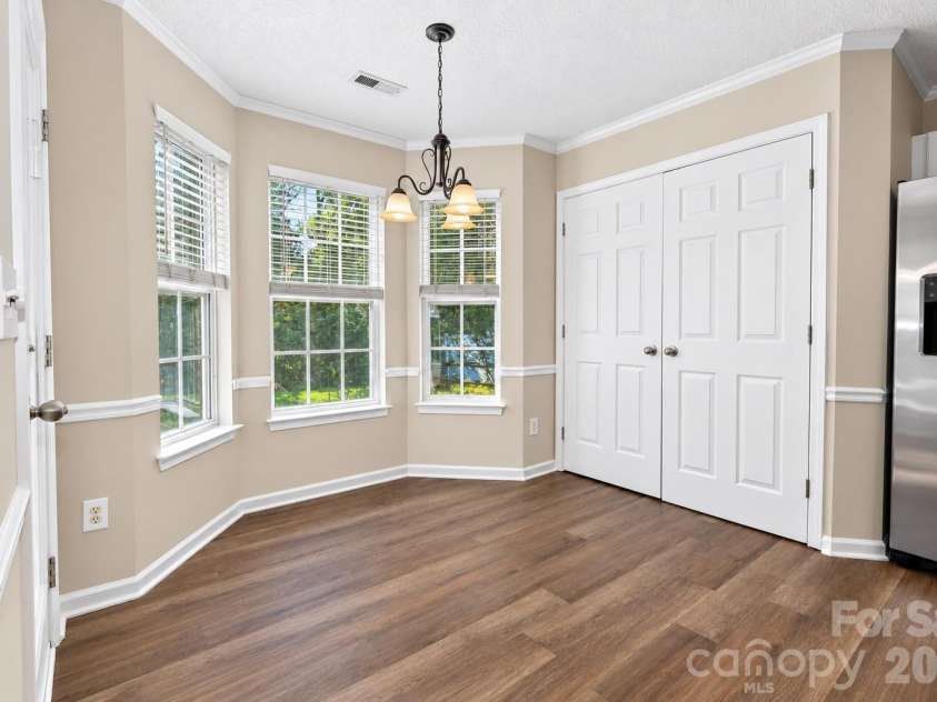12704 Cumberland Crest Drive, Huntersville, NC 28078.  MLS# CAR4419361, YatesRealty ID 51298. 