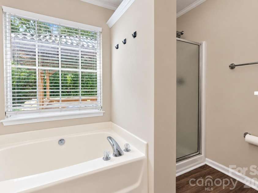 12704 Cumberland Crest Drive, Huntersville, NC 28078.  MLS# CAR4419361, YatesRealty ID 51298. 