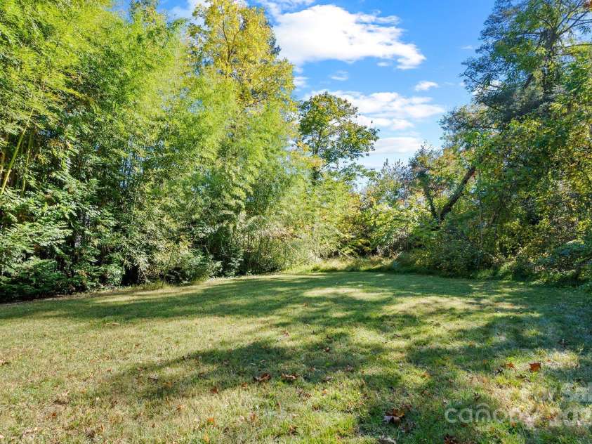 414 Beaucatcher Road, Asheville, NC 28805.  MLS# CAR4314070, YatesRealty ID 513. 