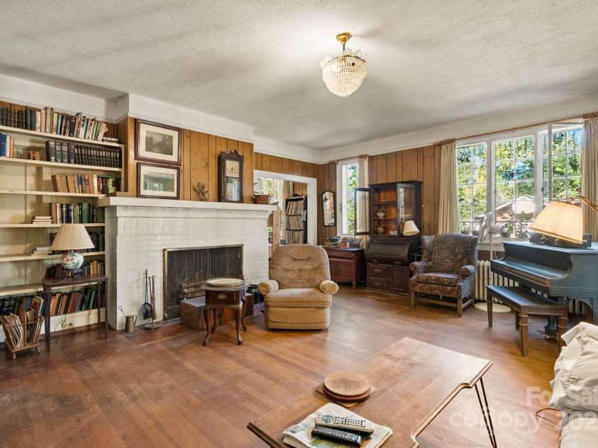 414 Beaucatcher Road, Asheville, NC 28805.  MLS# CAR4314070, YatesRealty ID 513. 