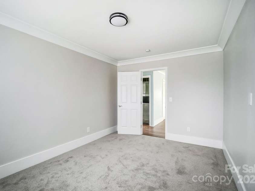 804 Rayon Street, Charlotte, NC 28216.  MLS# CAR4216209, YatesRealty ID 513. 
