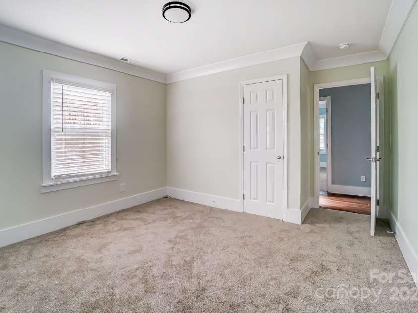 804 Rayon Street, Charlotte, NC 28216.  MLS# CAR4216209, YatesRealty ID 513. 