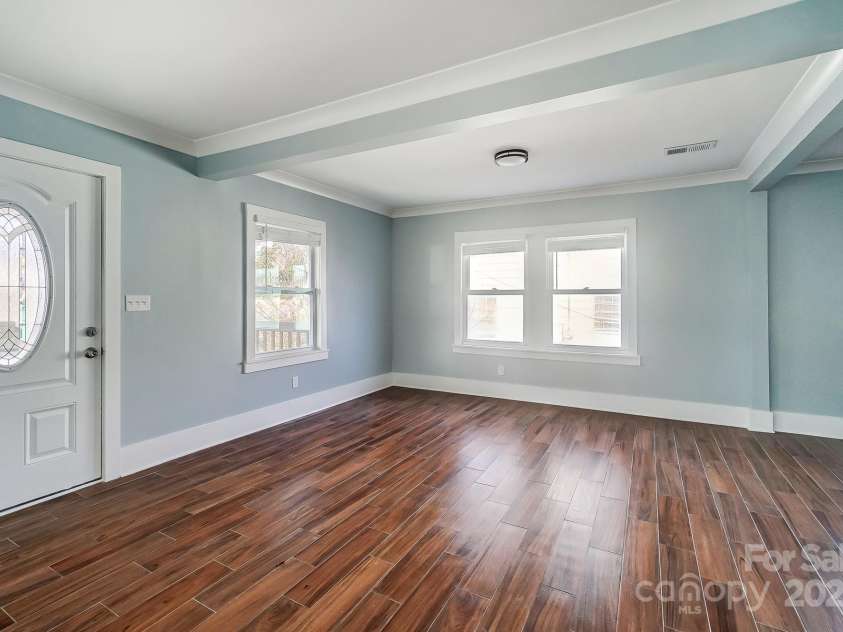 804 Rayon Street, Charlotte, NC 28216.  MLS# CAR4216209, YatesRealty ID 513. Living Room