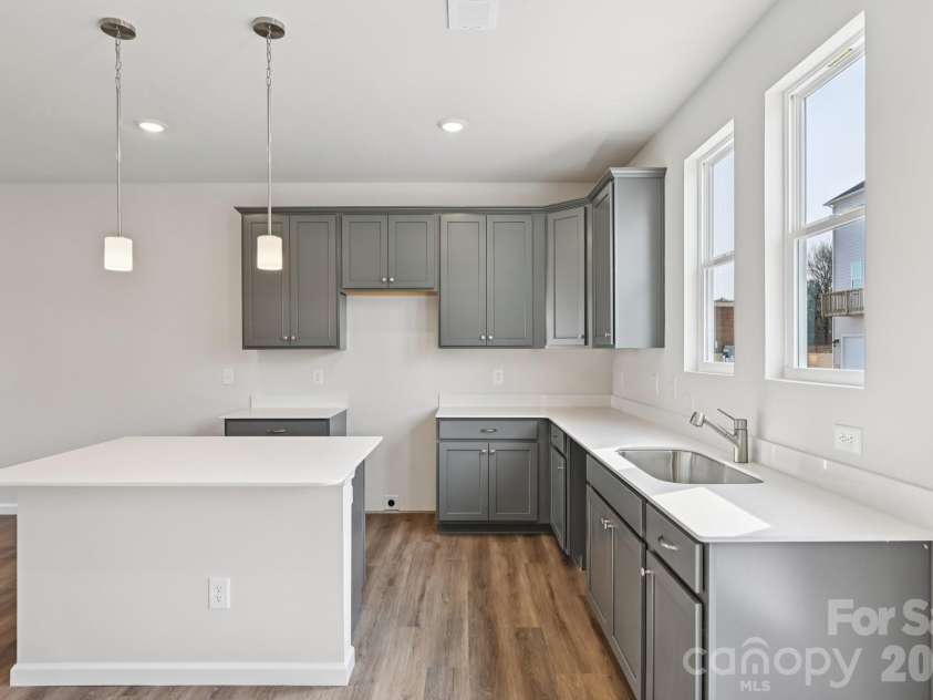 209 Vanguard Lane, Cramerton, NC 28032.  MLS# CAR4342500, YatesRealty ID 5130. 