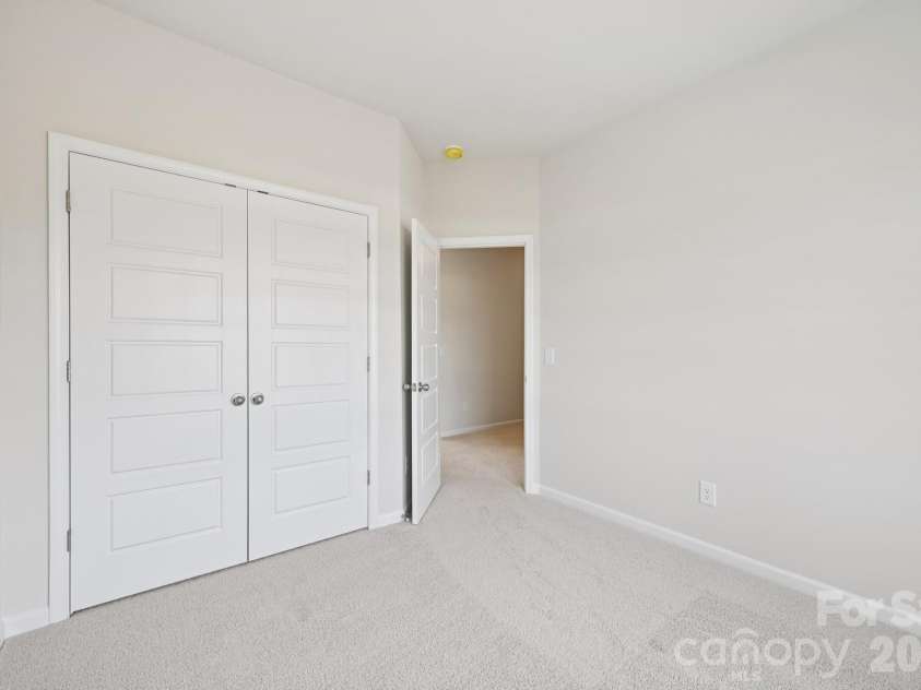 209 Vanguard Lane, Cramerton, NC 28032.  MLS# CAR4342500, YatesRealty ID 5130. 