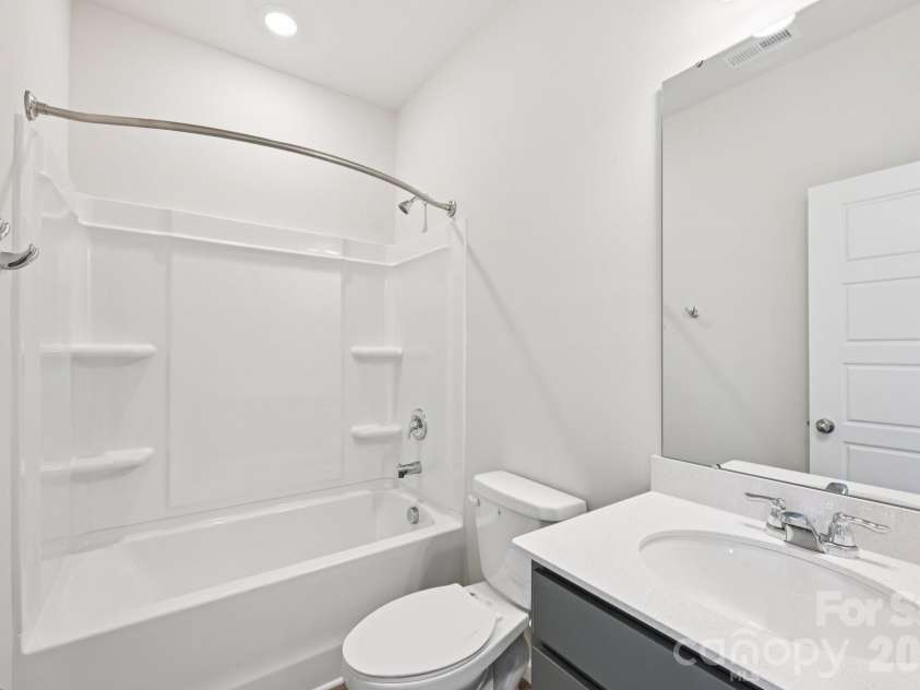 209 Vanguard Lane, Cramerton, NC 28032.  MLS# CAR4342500, YatesRealty ID 5130. 