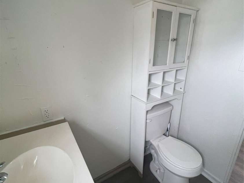 412 Sumter Street, Clover, SC 29710.  MLS# CAR4224340, YatesRealty ID 5130. Vanity & Potty
