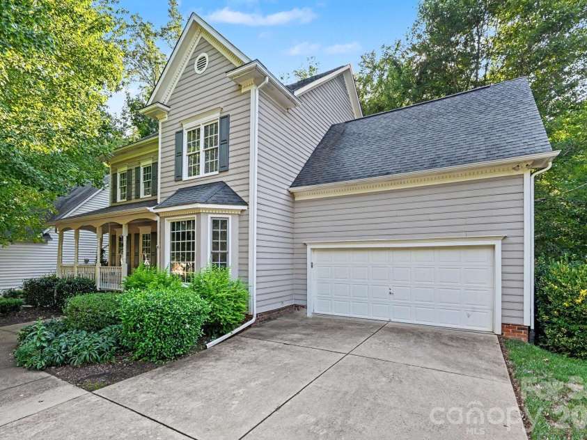 130 River Wood Drive, Fort Mill, SC 29715.  MLS# CAR4424719, YatesRealty ID 51302. 
