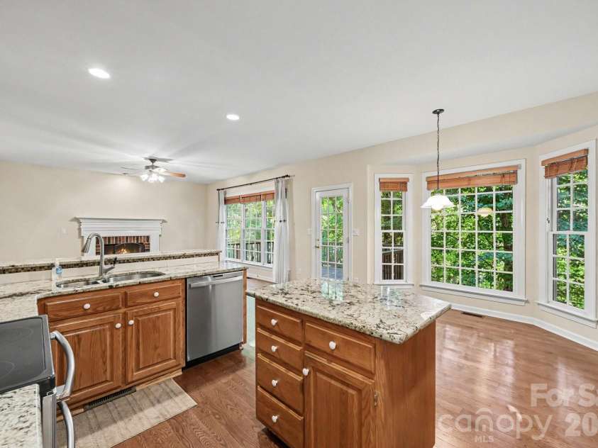 130 River Wood Drive, Fort Mill, SC 29715.  MLS# CAR4424719, YatesRealty ID 51302. 