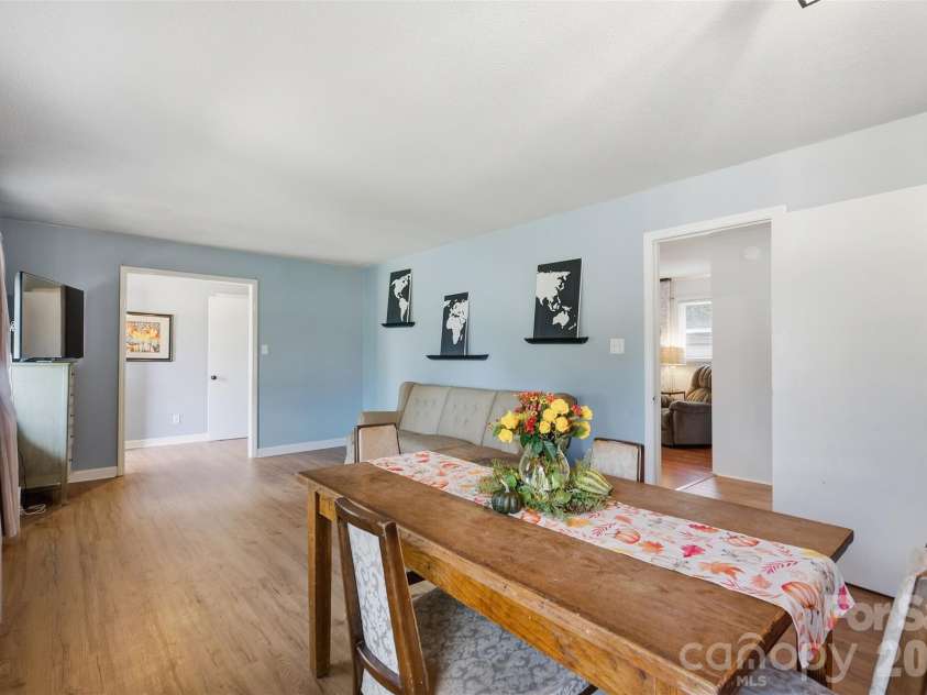 310 Museum Road, Statesville, NC 28625.  MLS# CAR4425259, YatesRealty ID 51305. 