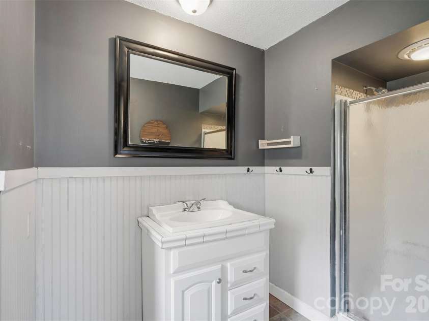 310 Museum Road, Statesville, NC 28625.  MLS# CAR4425259, YatesRealty ID 51305. 
