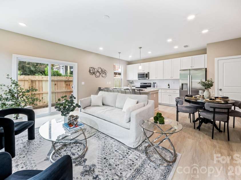 3312 Meredith Avenue, Charlotte, NC 28208.  MLS# CAR4424512, YatesRealty ID 51309. 