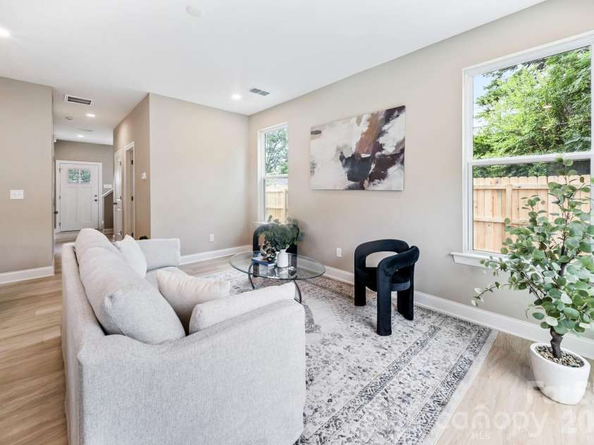 3312 Meredith Avenue, Charlotte, NC 28208.  MLS# CAR4424512, YatesRealty ID 51309. 