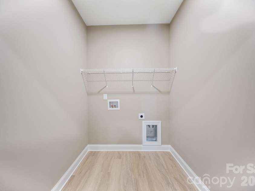 3312 Meredith Avenue, Charlotte, NC 28208.  MLS# CAR4424512, YatesRealty ID 51309. 