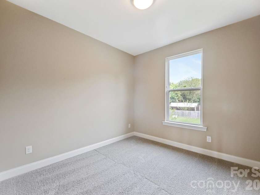 3312 Meredith Avenue, Charlotte, NC 28208.  MLS# CAR4424512, YatesRealty ID 51309. 