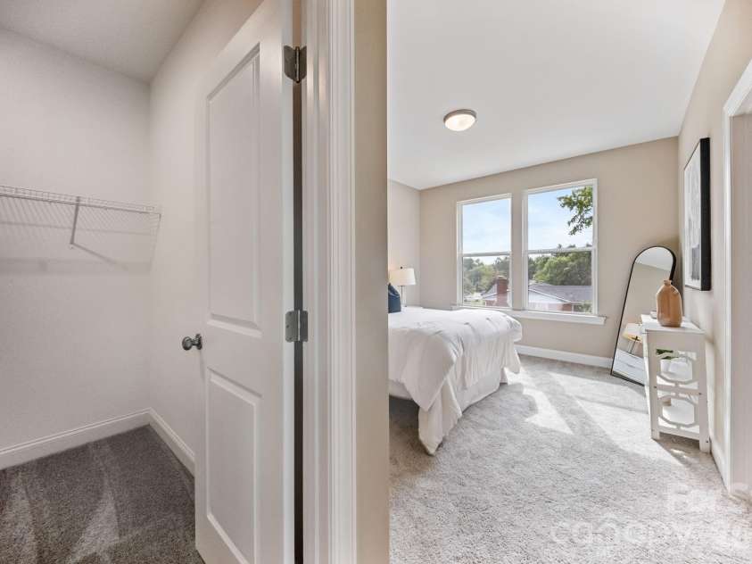 3312 Meredith Avenue, Charlotte, NC 28208.  MLS# CAR4424512, YatesRealty ID 51309. 