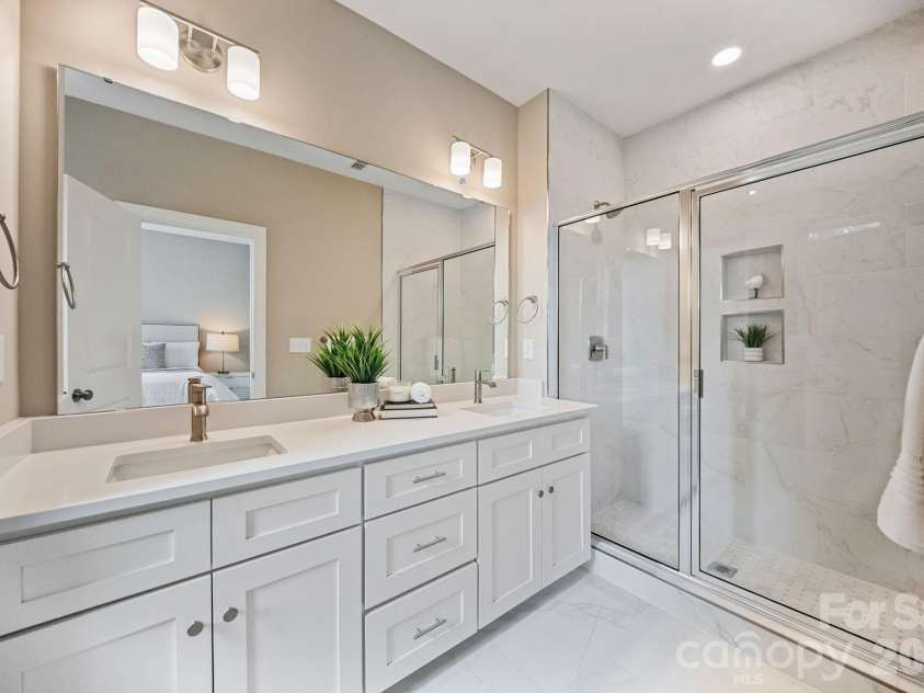 3312 Meredith Avenue, Charlotte, NC 28208.  MLS# CAR4424512, YatesRealty ID 51309. 