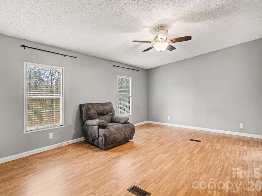 1047 Galway Lane, Clover, SC 29710.  MLS# CAR4355035, YatesRealty ID 5131. 