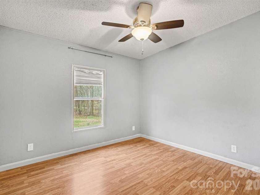 1047 Galway Lane, Clover, SC 29710.  MLS# CAR4355035, YatesRealty ID 5131. 