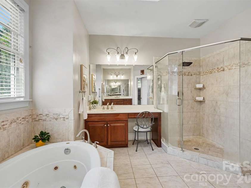 2300 Potter Road, Waxhaw, NC 28173.  MLS# CAR4424737, YatesRealty ID 51312. 
