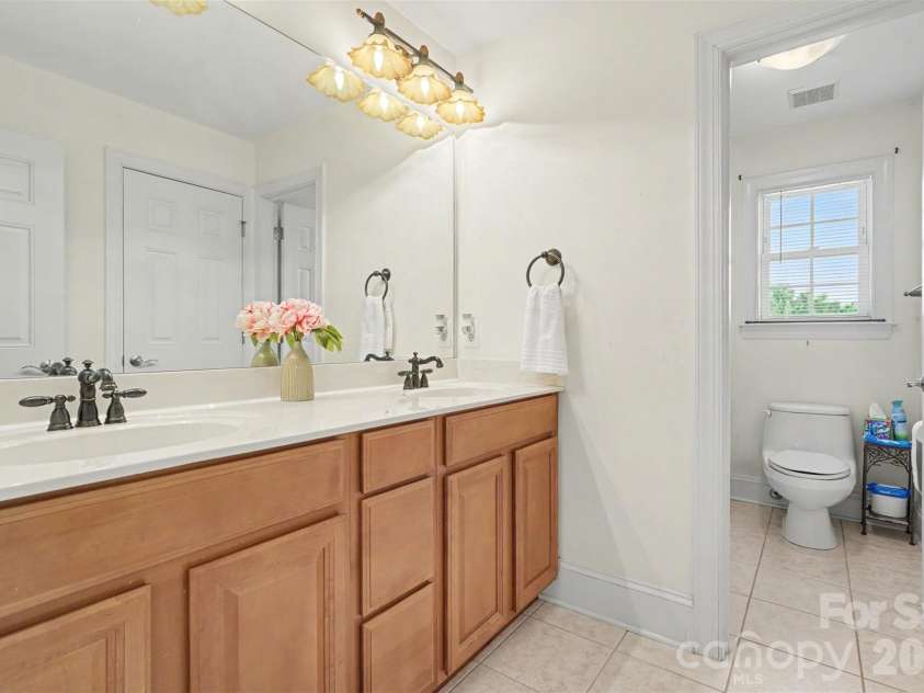 2300 Potter Road, Waxhaw, NC 28173.  MLS# CAR4424737, YatesRealty ID 51312. 