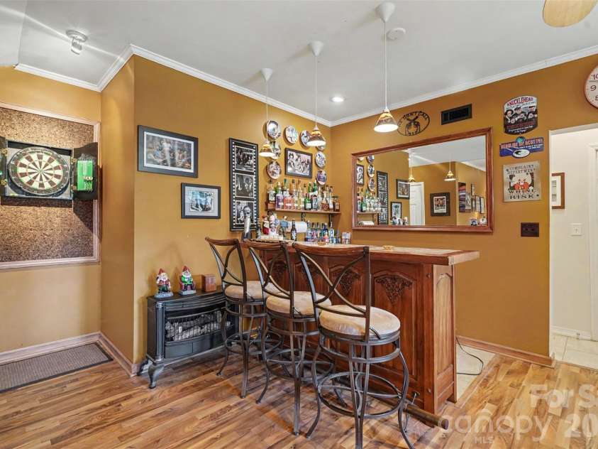 2300 Potter Road, Waxhaw, NC 28173.  MLS# CAR4424737, YatesRealty ID 51312. 