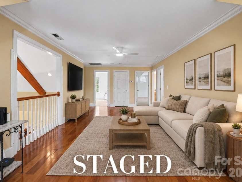 2300 Potter Road, Waxhaw, NC 28173.  MLS# CAR4424737, YatesRealty ID 51312. Sraged loft