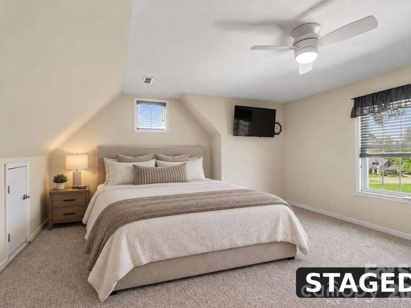 2300 Potter Road, Waxhaw, NC 28173.  MLS# CAR4424737, YatesRealty ID 51312. Staged Bedrooom