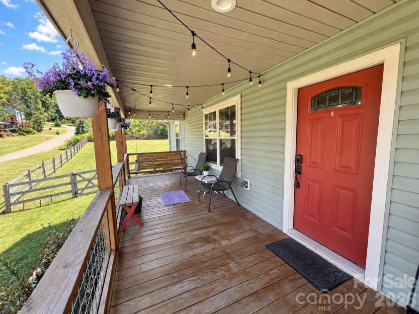 311 Herron Point Lane, Weaverville, NC 28787.  MLS# CAR4424634, YatesRealty ID 51313. 
