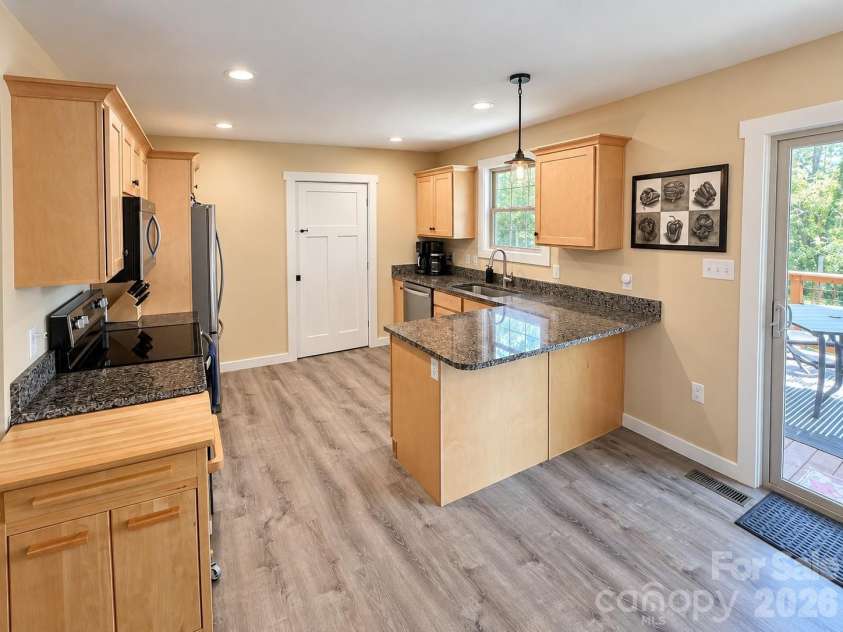 311 Herron Point Lane, Weaverville, NC 28787.  MLS# CAR4424634, YatesRealty ID 51313. 
