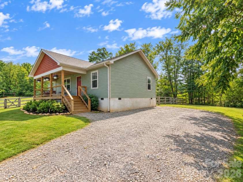 311 Herron Point Lane, Weaverville, NC 28787.  MLS# CAR4424634, YatesRealty ID 51313. 