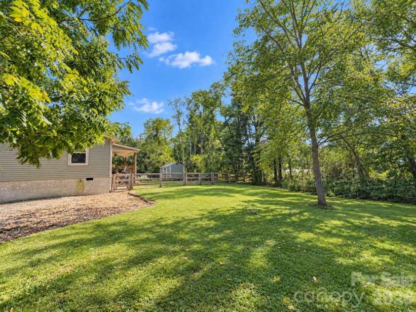 311 Herron Point Lane, Weaverville, NC 28787.  MLS# CAR4424634, YatesRealty ID 51313. 