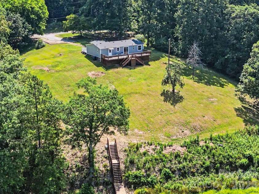 313 Riverfront Drive, Belmont, NC 28012.  MLS# CAR4399917, YatesRealty ID 51315. 