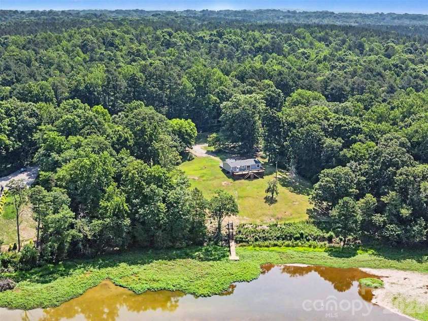 313 Riverfront Drive, Belmont, NC 28012.  MLS# CAR4399917, YatesRealty ID 51315. 