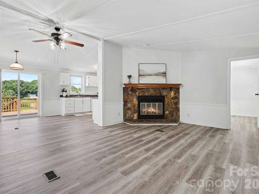 313 Riverfront Drive, Belmont, NC 28012.  MLS# CAR4399917, YatesRealty ID 51315. 