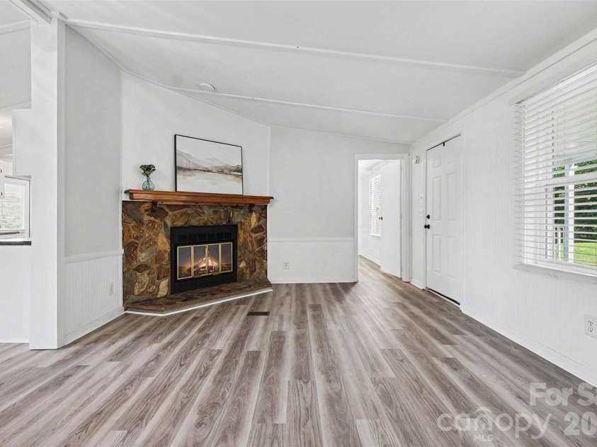 313 Riverfront Drive, Belmont, NC 28012.  MLS# CAR4399917, YatesRealty ID 51315. 