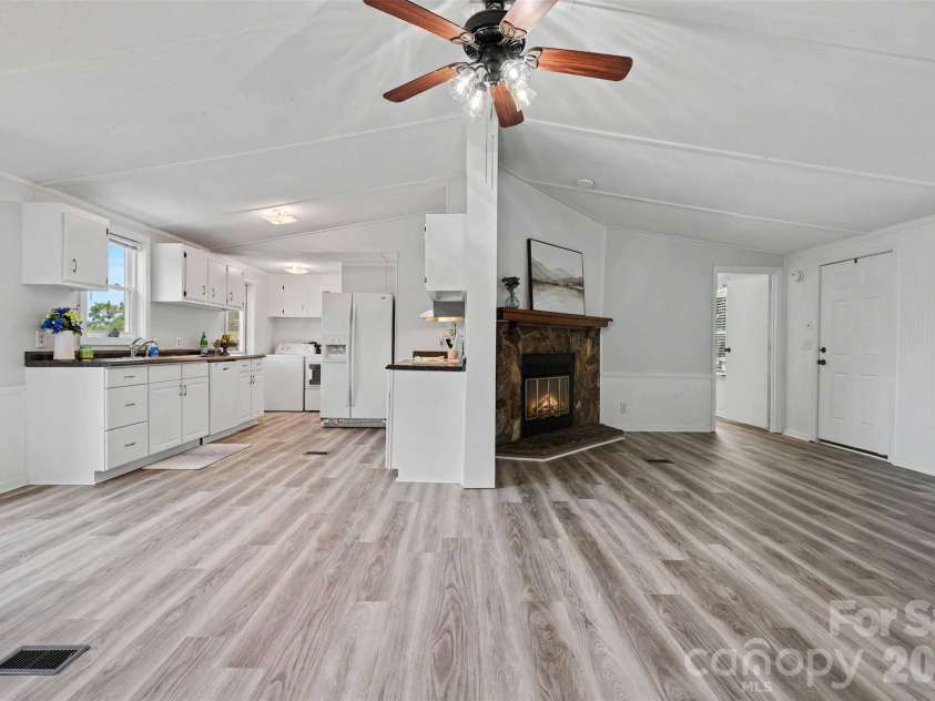 313 Riverfront Drive, Belmont, NC 28012.  MLS# CAR4399917, YatesRealty ID 51315. 