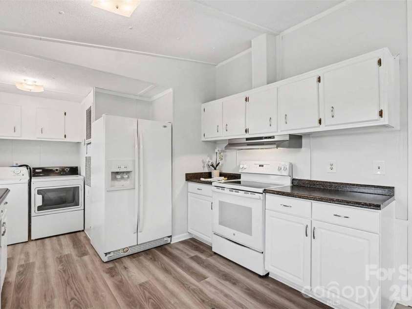 313 Riverfront Drive, Belmont, NC 28012.  MLS# CAR4399917, YatesRealty ID 51315. 