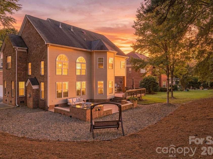 2561 Fallbrook Place, Concord, NC 28027.  MLS# CAR4425411, YatesRealty ID 51317. 