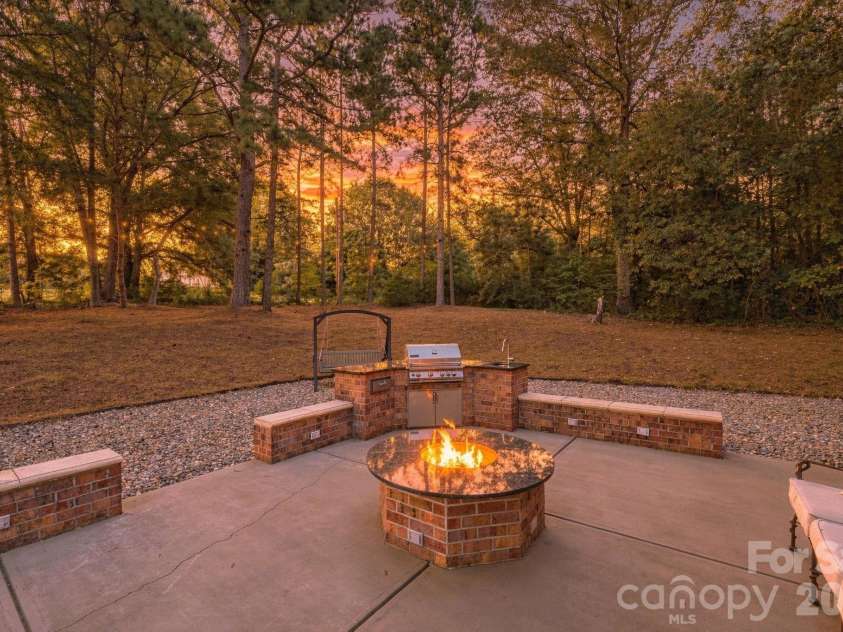 2561 Fallbrook Place, Concord, NC 28027.  MLS# CAR4425411, YatesRealty ID 51317. 