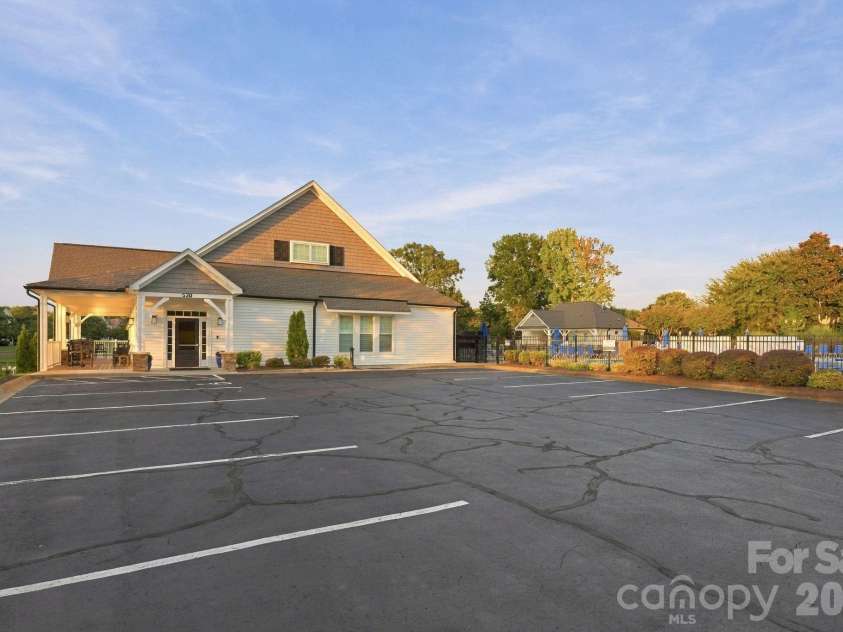 2561 Fallbrook Place, Concord, NC 28027.  MLS# CAR4425411, YatesRealty ID 51317. 