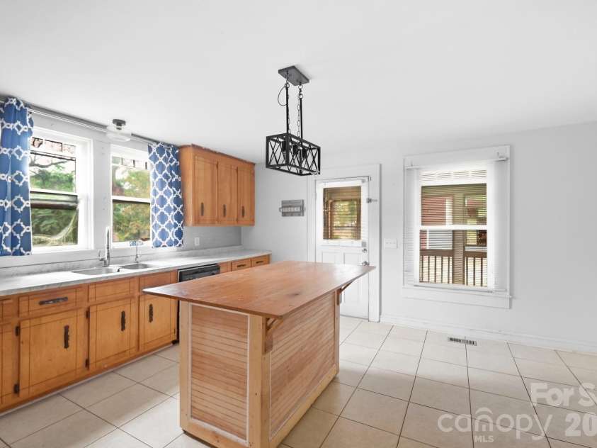 4801 Olive Branch Road, Wingate, NC 28174.  MLS# CAR4425675, YatesRealty ID 51318. 