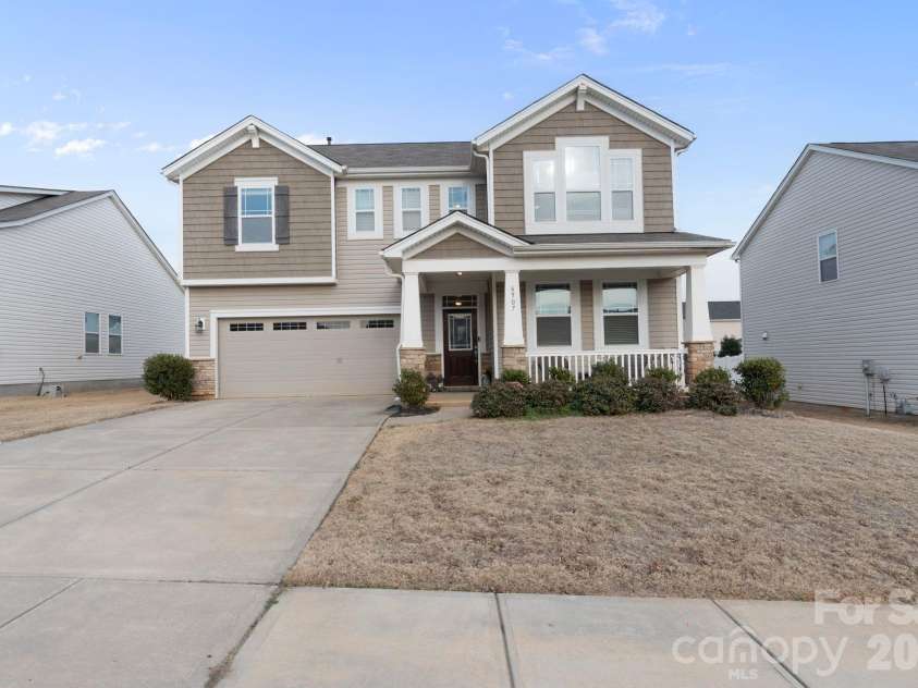 6507 Georgia Oak Road, Charlotte, NC 28269.  MLS# CAR4343178, YatesRealty ID 5132. 