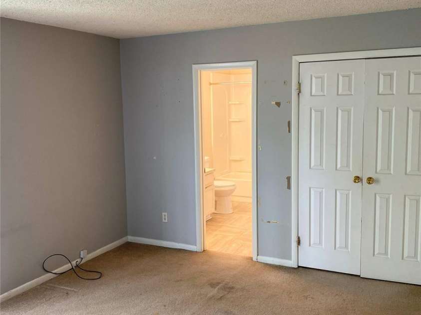 7307 Meadowland Drive, Charlotte, NC 28215.  MLS# CAR4241481, YatesRealty ID 5132. 