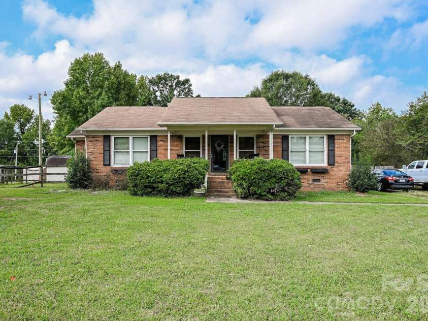 4912 Christopher Run Drive, Monroe, NC 28112.  MLS# CAR4425494, YatesRealty ID 51321. 