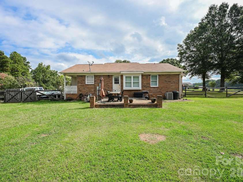 4912 Christopher Run Drive, Monroe, NC 28112.  MLS# CAR4425494, YatesRealty ID 51321. 