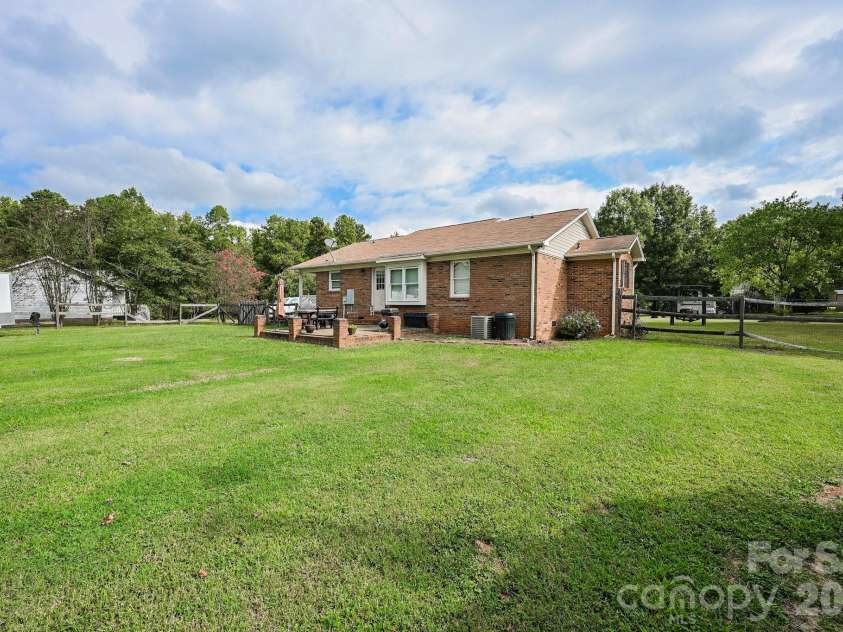 4912 Christopher Run Drive, Monroe, NC 28112.  MLS# CAR4425494, YatesRealty ID 51321. 